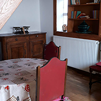 Maison - Roger Gaud - MACORNAY