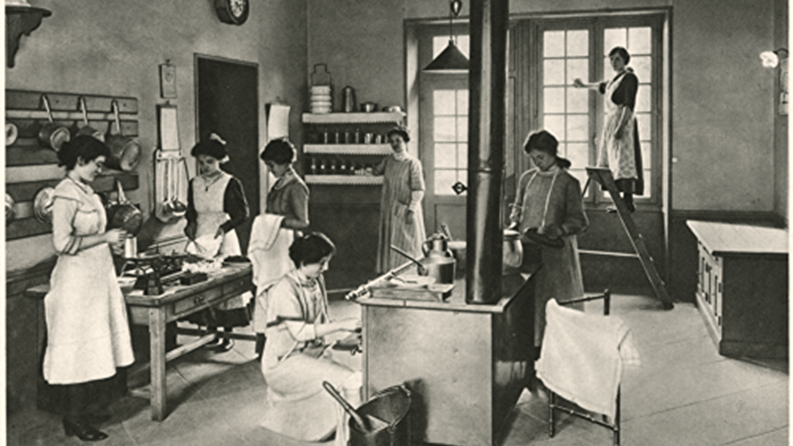 Conférence : les 3 âges du paternalisme. Cantines et alimentation ouvrière au Creusot (1860-1960)