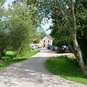 Hotel sur Yonne - EPIRY