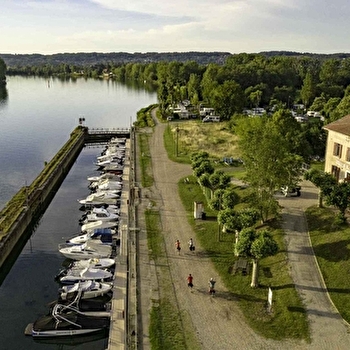 La Voie Bleue, Moselle-Saône à vélo ® - De Tournus à Lyon au bord de l'eau en 3 jours - TOURNUS
