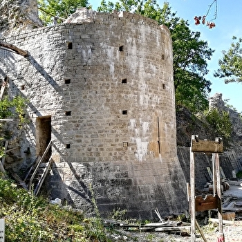 Site du Vieux Château de Noyers-sur-Serein - NOYERS-SUR-SEREIN