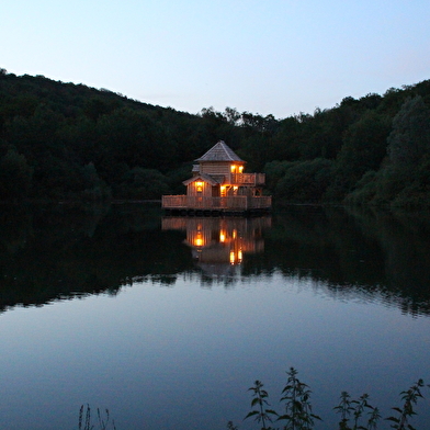 CABANE FLOTTANTE SPA - Domaine de la Combe Rossignol