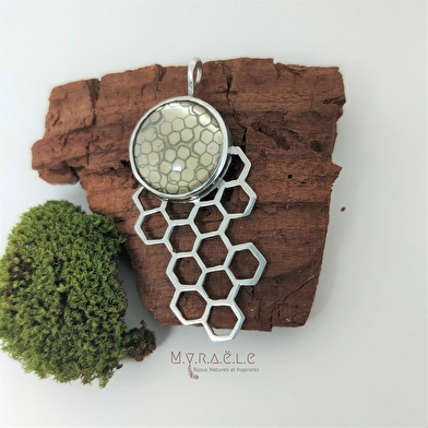  M.Y.R.A.Ë.L.E Bijoux