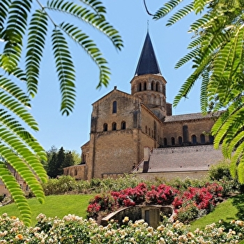 Jardin Saint-Hugues - PARAY-LE-MONIAL