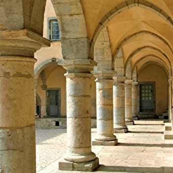 Ancien couvent des Ursulines - POLIGNY