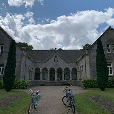 Chapelle d'Aligre et son établissement thermal