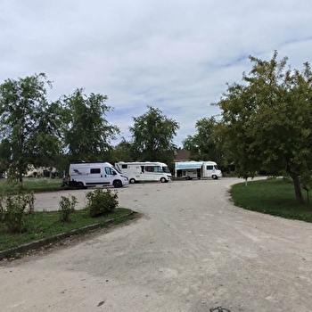 Aire de camping-cars de Louhans le Port - LOUHANS