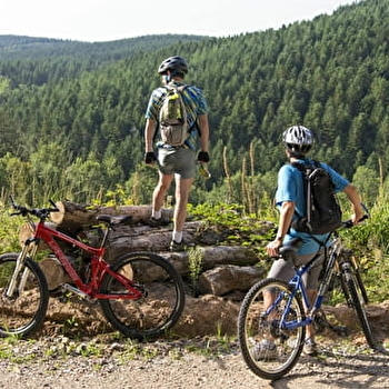 GTMC - La Grande Traversée du Massif Central en VTT - AVALLON