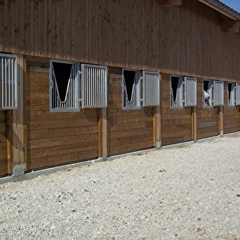 Ferme équestre du Pont du Diable - CROUZET-MIGETTE