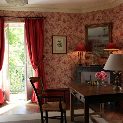 Gites et jardins du Manoir de Val en Sel