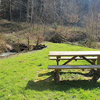 Aire de pique-nique - VILLERS-LES-LUXEUIL