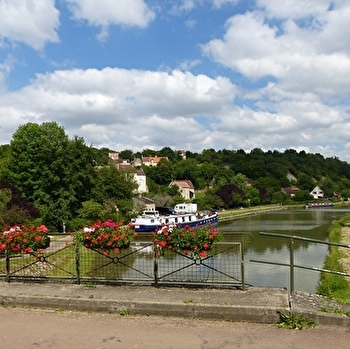 Halte nautique de Chevroches - CHEVROCHES