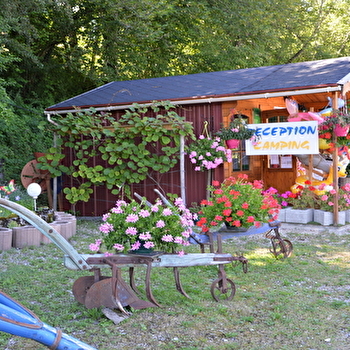 Camping Les Tilleuls - CLAIRVAUX-LES-LACS