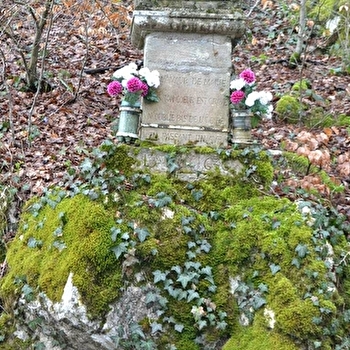 Oratoire de la petite Sainte - DOMMARTIN