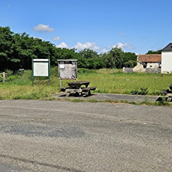 Aire de pique-nique 'Voie Verte' - GILLY-SUR-LOIRE