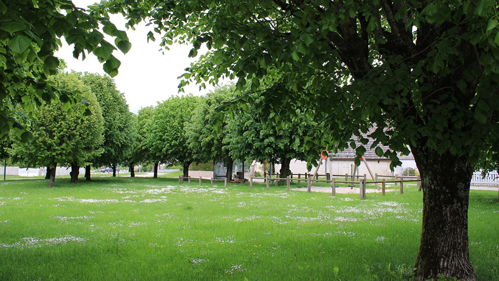 Aire de pique-nique d'Épernay-sous-Gevrey