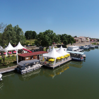 Restaurant L'Embarcadère - LA TRUCHERE