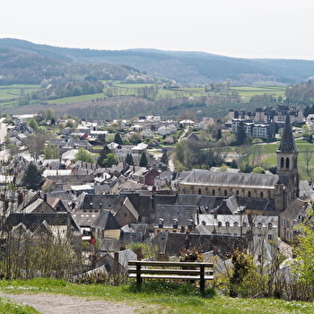 Grand tour de Château-Chinon - CHATEAU-CHINON (VILLE)