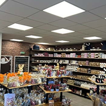 Biscuiterie de Bourgogne - Tour des Terroirs - JOUX-LA-VILLE