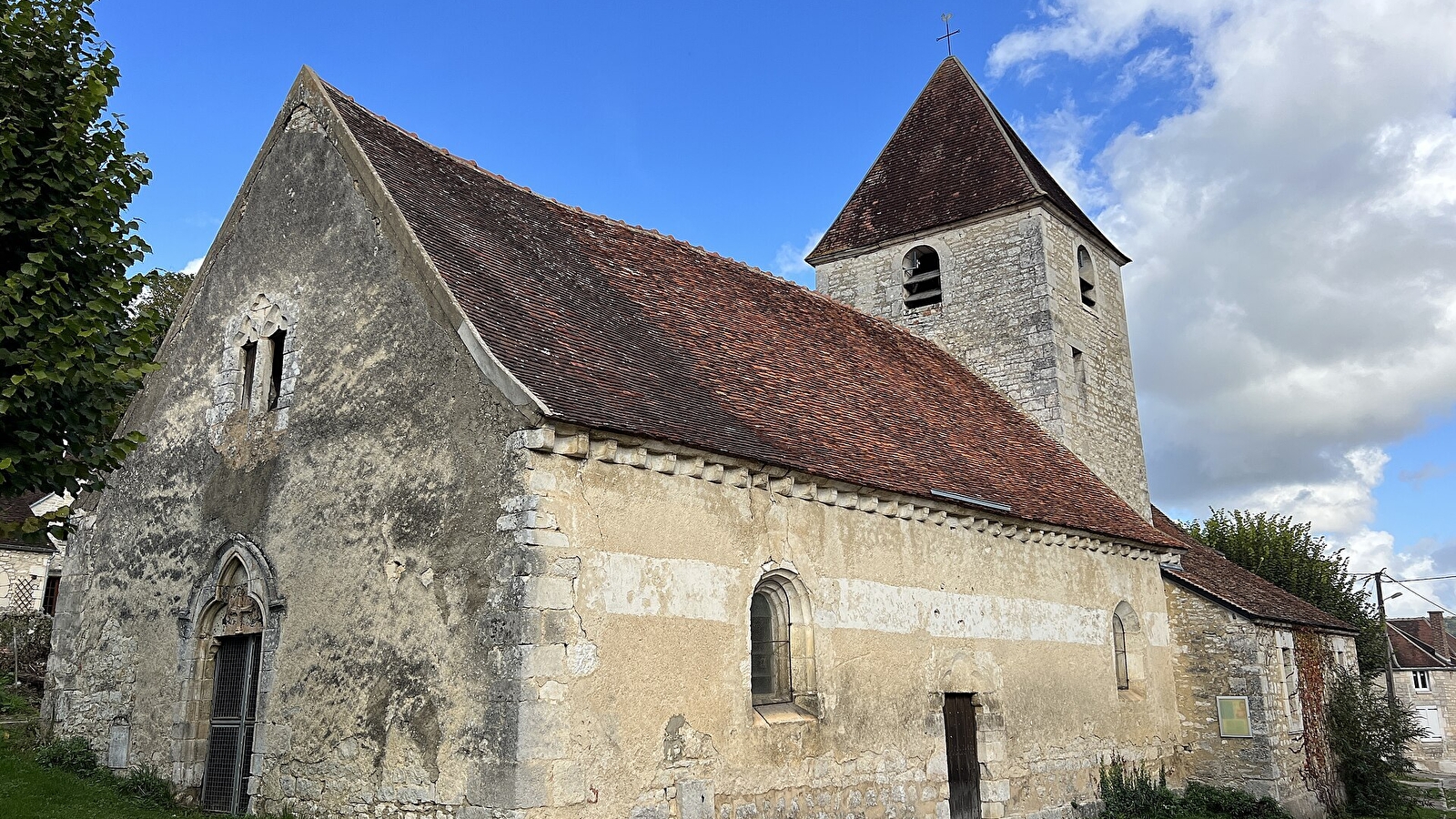 Junay & la source Saint-Edme