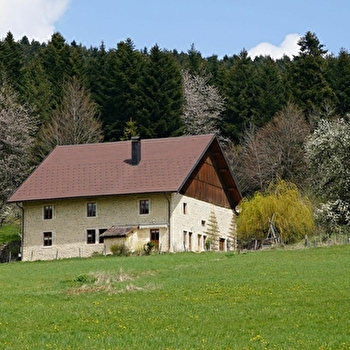 Gîte Sous Charmont - CHAMESEY
