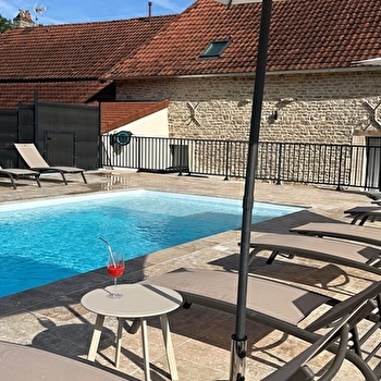 Gîte le Clocher roman - BELLENOT-SOUS-POUILLY