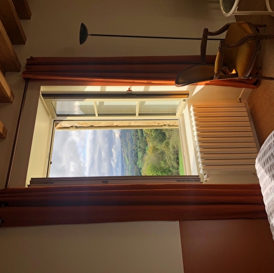 La Petite Montjoie - gîte de charme face à Vézelay