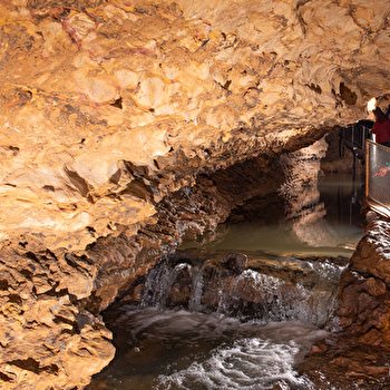 Grottes d'Azé - AZE