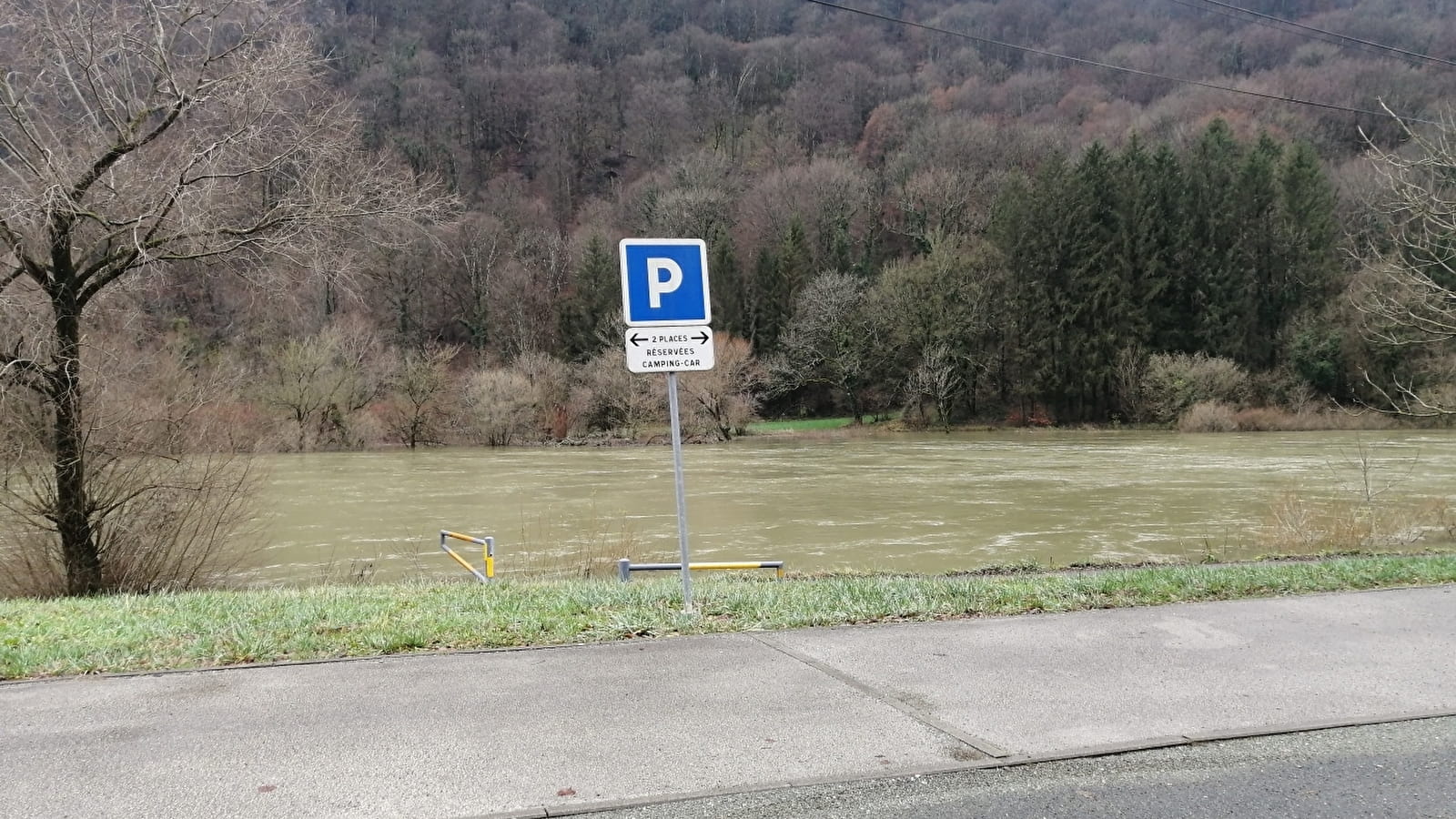 Aire de stationnnement pour camping-cars à Laissey