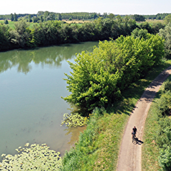 Véloroute du Canal entre Champagne et Bourgogne - CHAUME-ET-COURCHAMP