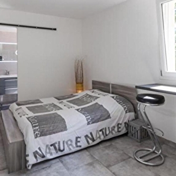 Studio ' Les petites fleurs ' - CORRE