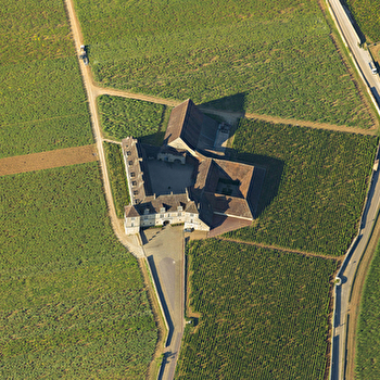 L'Amour en Majuscules - NUITS-SAINT-GEORGES