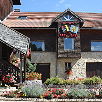 Aire de stationnement - Tuyé du Papy Gaby - GILLEY