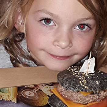 Atelier de cuisine participatif : le hamburger d'Halloween - CHAROLLES