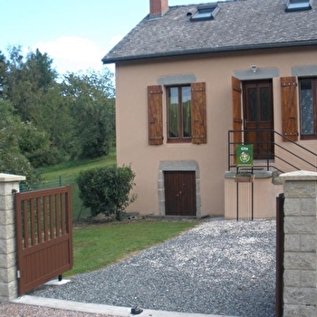 La Place - LA CELLE-EN-MORVAN