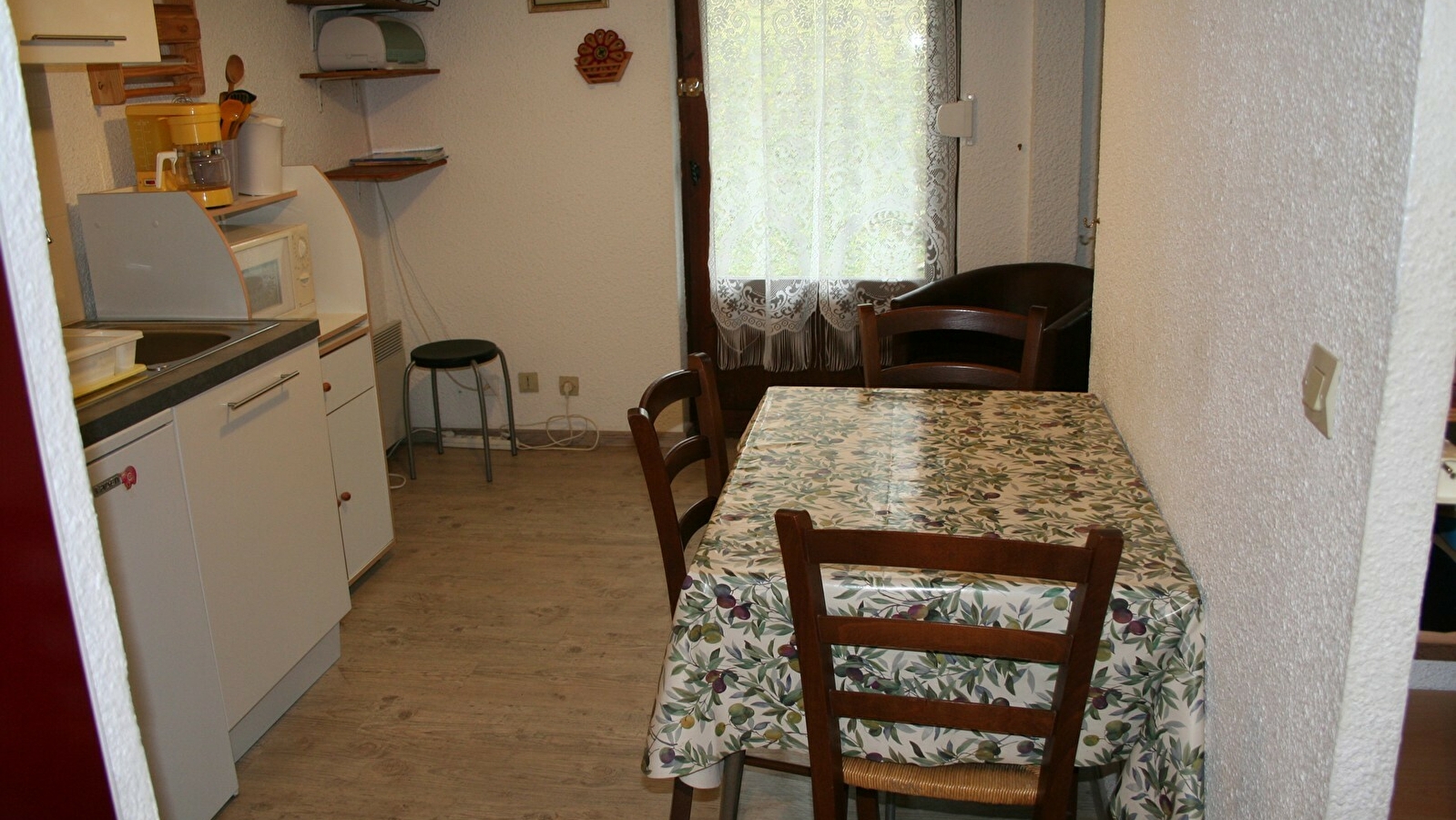 Les Crêtets - Studio en résidence - R202BAR00