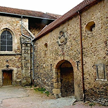 Le Prieuré Saint-Georges - COUCHES