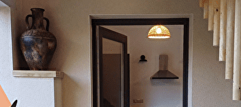 Loulaloue en bord de rivière - ORNANS