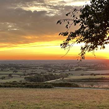 Mini-Camping du Château de Satenot - TERNANT