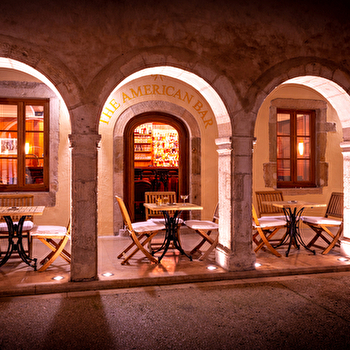 The American Bar - BEAUNE