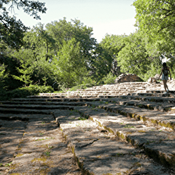 Théâtre de Verdure - MONTCEAUX-RAGNY