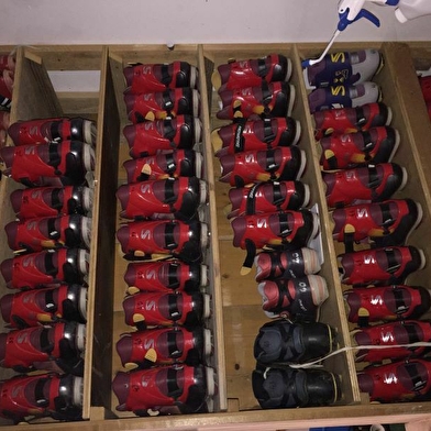 Location de skis et raquettes au Lac-des-Rouges-Truites