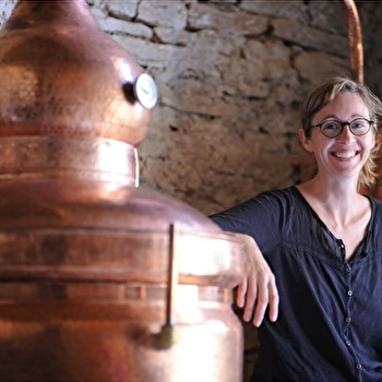 Distillerie La Belle Plante - MONTAGNA-LE-RECONDUIT