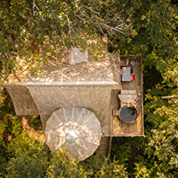 CABANE FEERIQUE SPA - Domaine de la Combe Rossignol - VERNOIS-LES-VESVRES