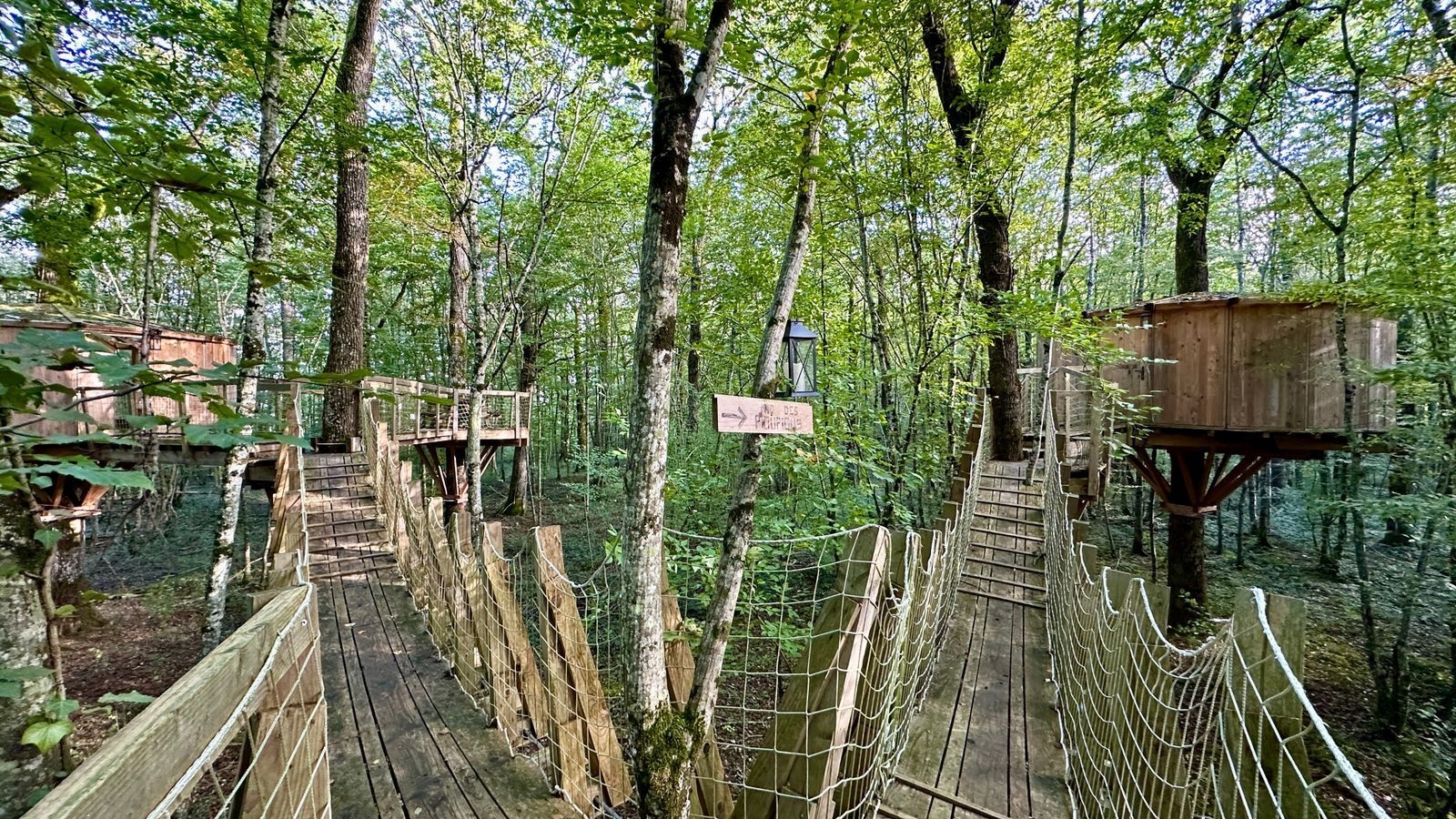 LES CABANES DE BALOT