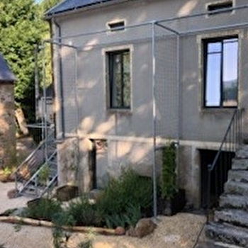 Les Gites du Renard Souriant - Le logement de renard - CUSSY-EN-MORVAN