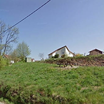 Aire de pique nique du centre ville à Fertans - FERTANS