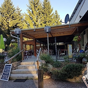 Restaurant au Camping Les 3 ours - MONTBARREY