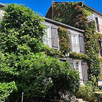 Auberge Ensoleillée - DUN-LES-PLACES