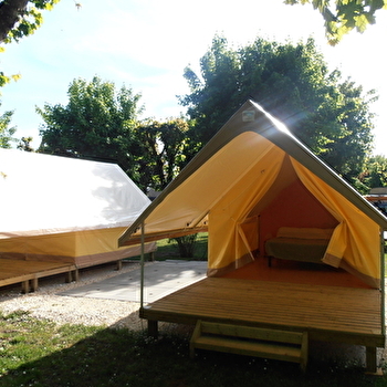 Les tentes treks - Camping de la saulaie - LA CHARITE-SUR-LOIRE